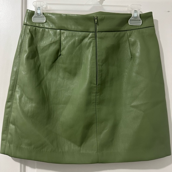 New skirt with tags - Picture 3 of 3